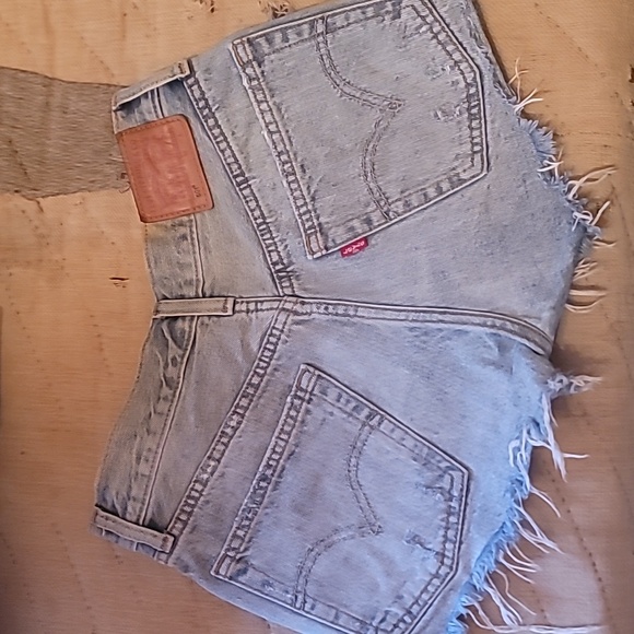 LEVI 501 SHORTS - Picture 3 of 5
